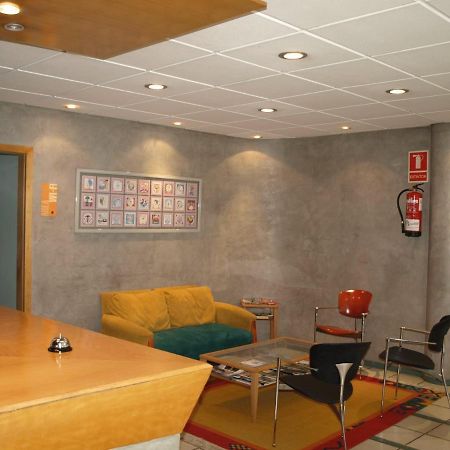 Hotel Lugones Nor Интерьер фото