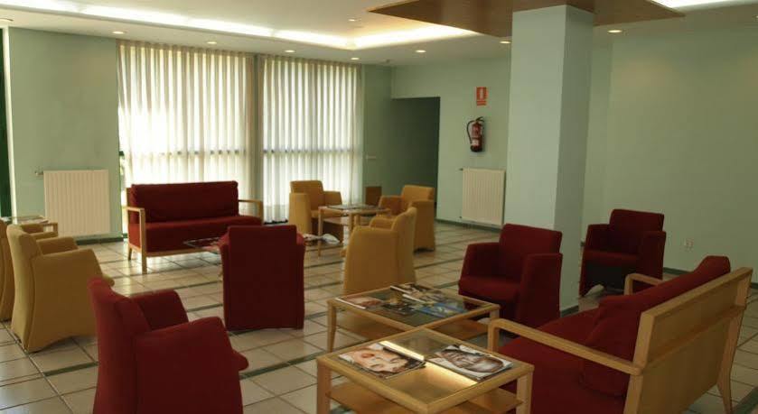 Hotel Lugones Nor Интерьер фото